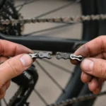 Fietsketting schakel losmaken